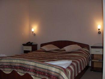 Guesthouse Stefi Rîşnov Exteriör bild