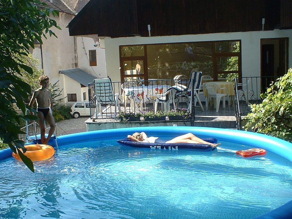 Guesthouse Stefi Rîşnov Exteriör bild